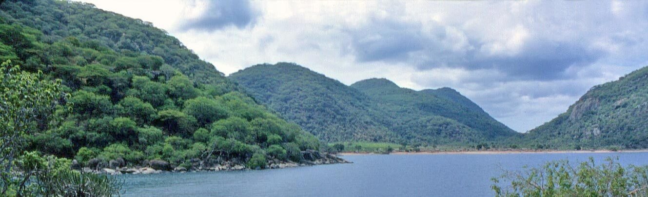 Lake_Malawi00(1) Lake Malawi001