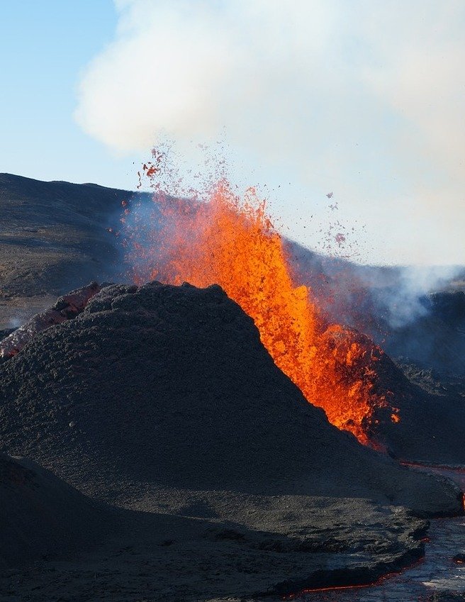 volcano-6536876_1280(1) volcano 6536876 12801